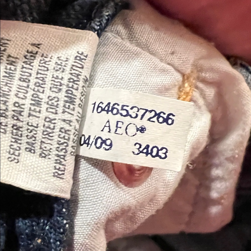 American Eagle cutoff distressed denim shorts, size 18 GUC! Y2K - Picture 7 of 7
